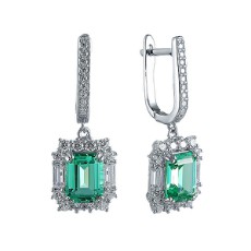 Серьги из серебра с фианитами и зеленым центральным камнем Серьги из серебра с фианитами и зеленым центральным камнем
